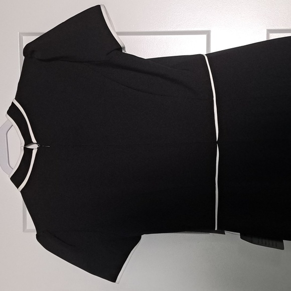 New Maggy London / black dress with white trim/ very classy - Picture 5 of 10